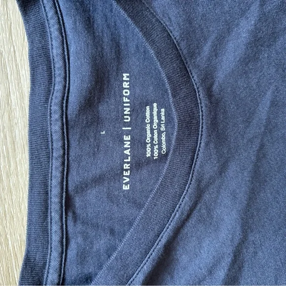 Everlane Deep Blue Short Sleeve Tee - Picture 3 of 3